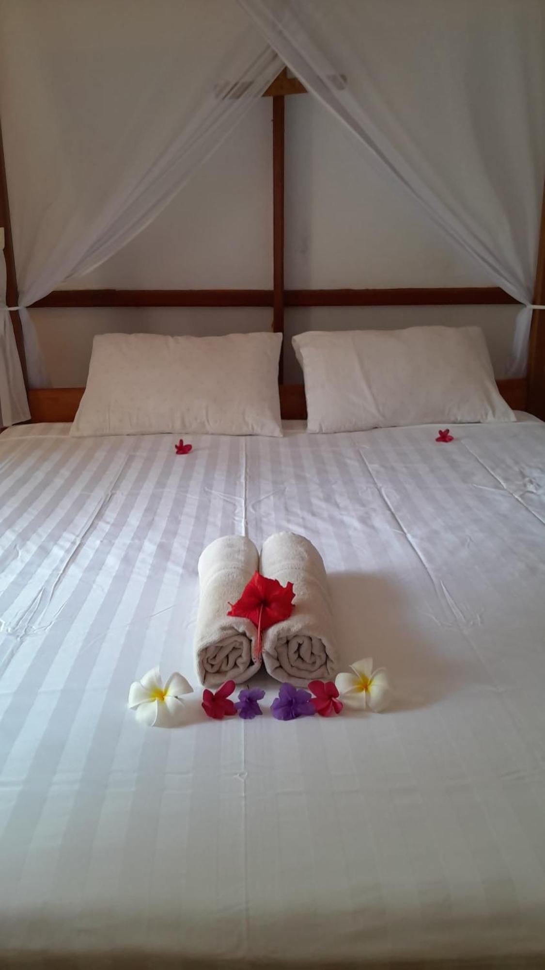 We'Be Cottages Gili Meno Exterior foto