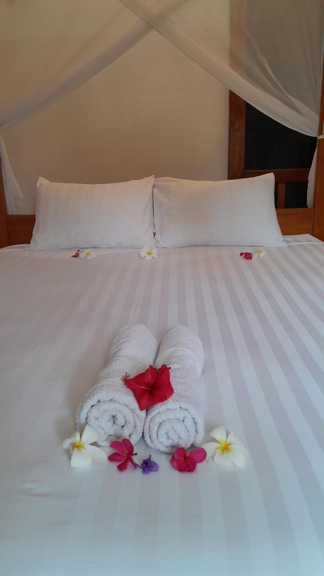 We'Be Cottages Gili Meno Exterior foto